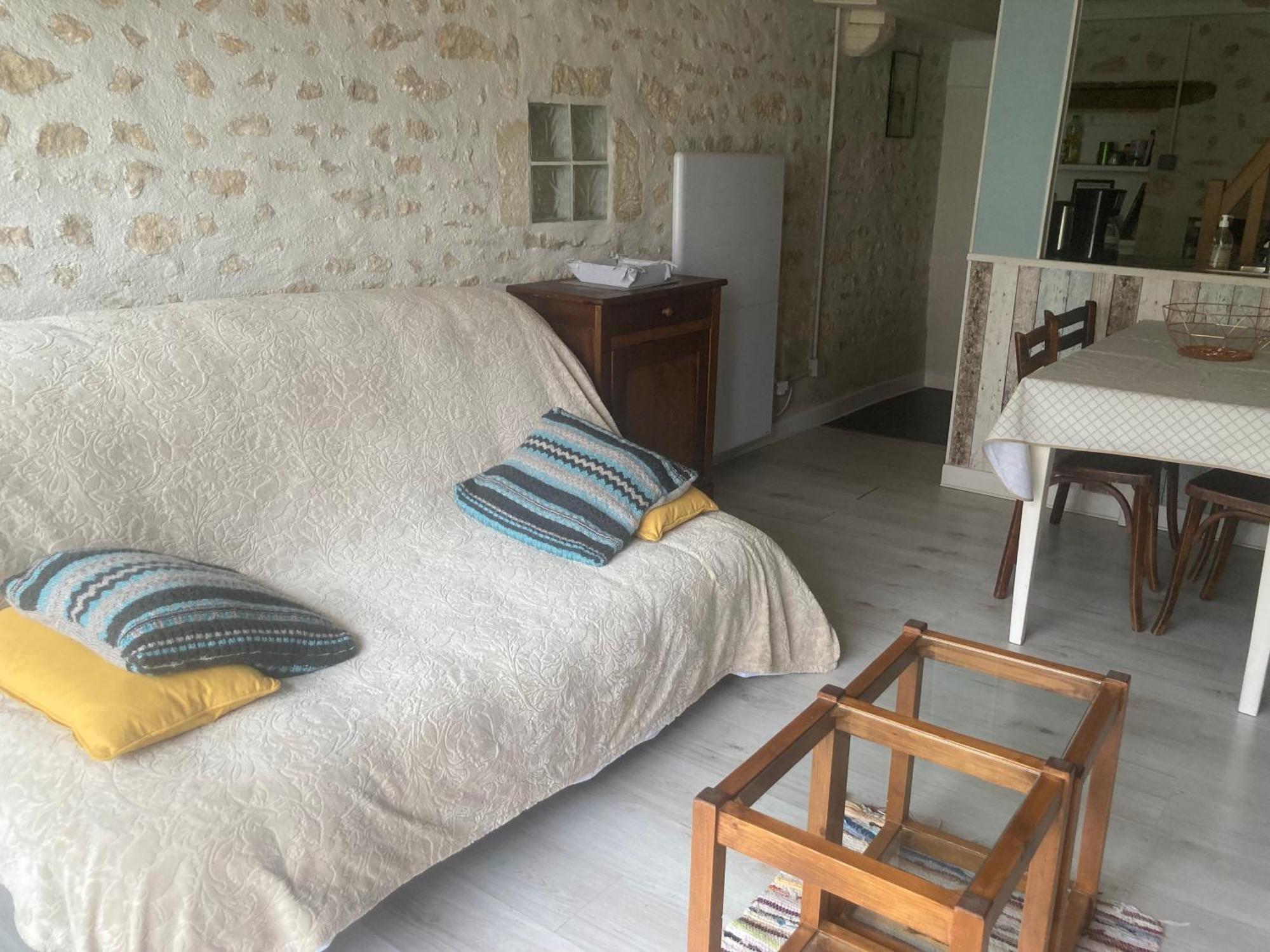 Logis Cote Jardin Villa Varennes-les-Narcy Eksteriør billede